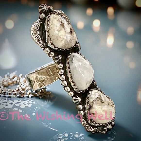 White Buffalo Three Stone Sterling Silver Ring Adjustable Size 5-10 - Picture 2 of 6